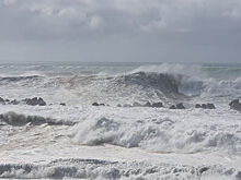 В Британии и Ирландии 300 тысяч зданий остались без света из-за шторма