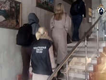 СК: еще два подозреваемых задержаны по делу о суррогатном алкоголе в Ленобласти