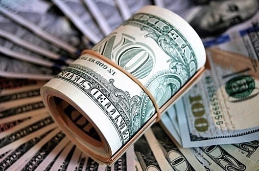 Российский бизнес тестирует отказ от доллара в рамках бизнес-стратегий, заявил эксперт