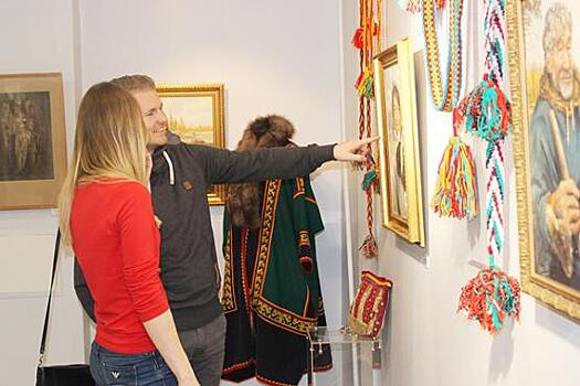 Новый Уренгой погрузили в северную сказку