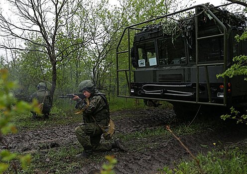 СМИ: НАТО обеспокоена переброской "Искандеров" в Таджикистан