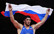 Садулаев стал трехкратным чемпионом мира