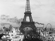 Зачем лезть на Эйфелеву башню в Париже?