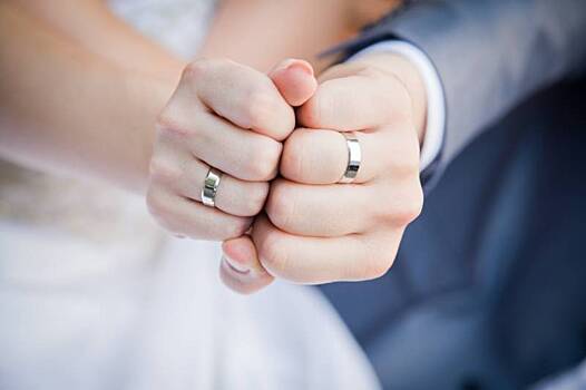 В Госдуме объяснили отказ приравнять сожительство к браку