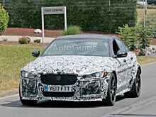 Опубликованы фотографии прототипа «заряженного» Jaguar XE R