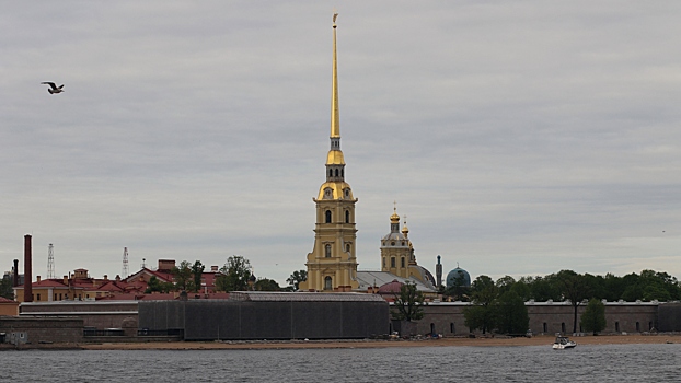 Как укрепляют одну из главных достопримечательностей Санкт-Петербурга