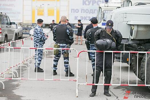 Из-за сообщения о теракте екатеринбургские силовики оцепили колледж