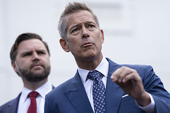 НАСА подтвердило реальность высадки на Луну после сомнений Ким Кардашьян