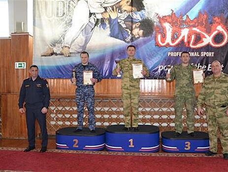 Чемпионат Приволжского округа Росгвардии по дзюдо завершился в Самарской области