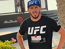 «Вспомни, для чего ты здесь»: тренер российского бойца UFC дал подопечному пощечину