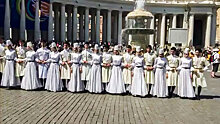 Видео симда на площади в Ватикане появилось в сети