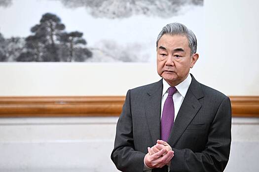 Глава МИД Китая обсудил с Лавровым ситуацию в Иране