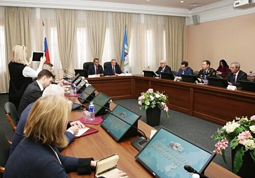 Сергей Меняйло провел совещание с руководителями территориальных структур федеральных органов исполнительной власти Иркутской области