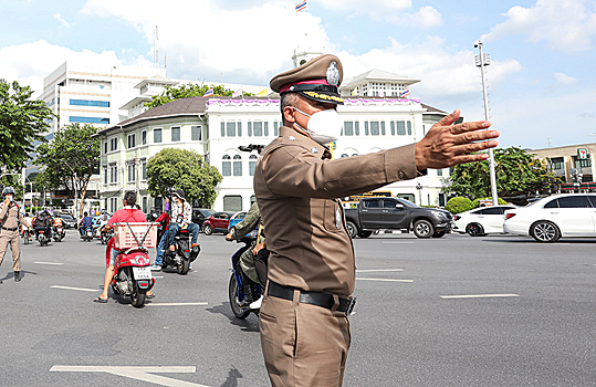 Отдыхающий в Таиланде россиянин попал в ДТП с «Человеком-ракетой»