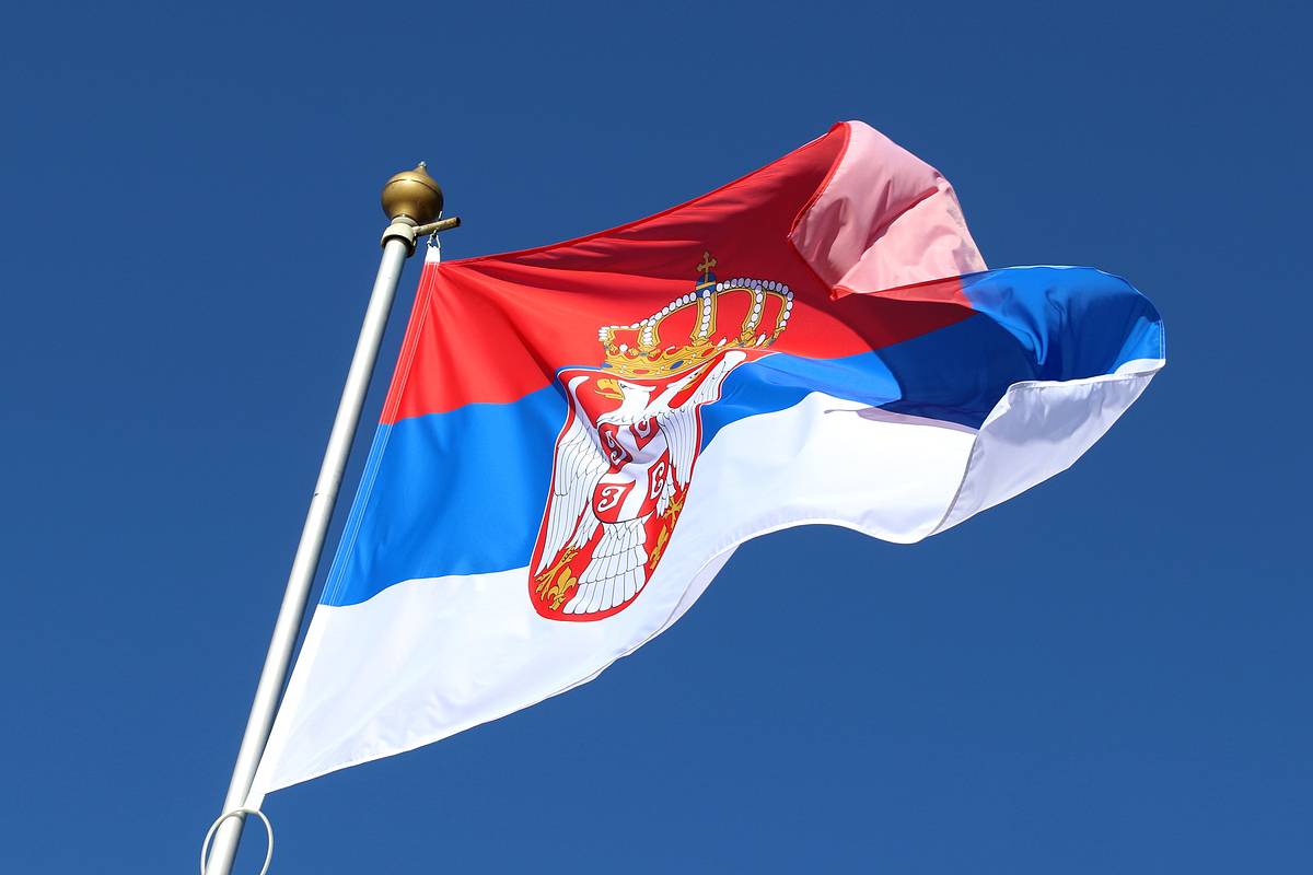 В парламенте Сербии оценили перспективы сохранения безвиза с Россией