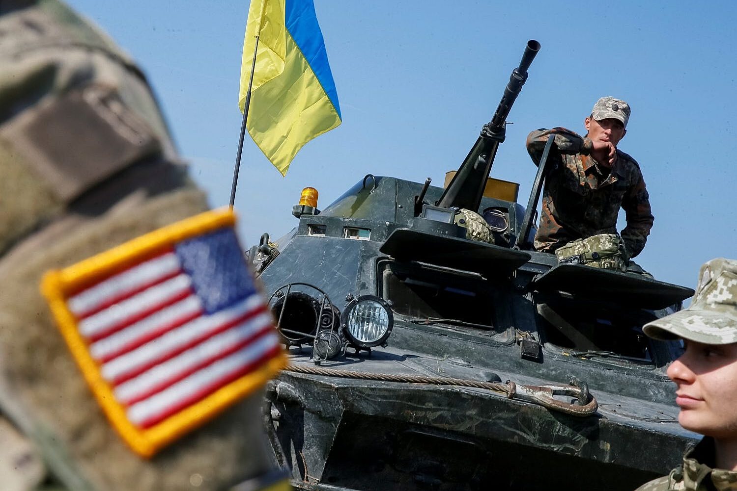 США отправят Украине минометы и российские вертолеты
