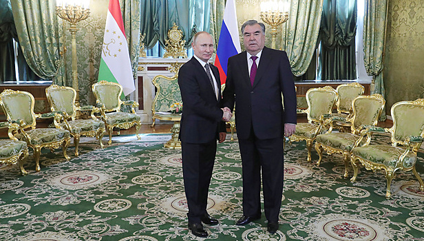 Россия и Таджикистан откроют упрощенный таможенный коридор