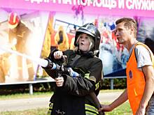 В рамках проекта «PROГероев» подростки познакомились с профессией спасателя