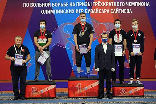 На Всероссийском турнире по спортивной борьбе красноярцы завоевали 6 медалей