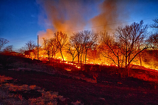 В Сибири жгли мусор и случайно спалили 20 домов