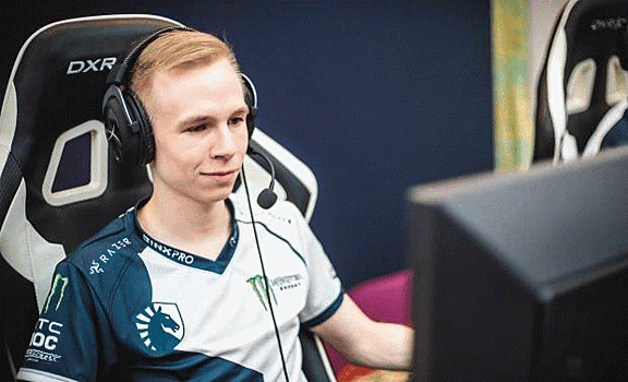 19-е место лучших игроков CS:GO 2021 года по версии рейтинга HLTV.org: EliGE