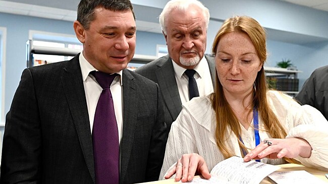 Глава региона Евгений Первышов посетил обновленную школу №35 в Тамбове