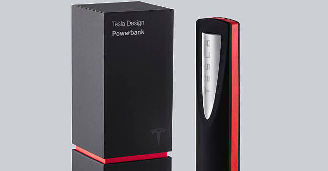 Tesla выпустила аккумулятор Powerbank для мобильных устройств в стиле автоколонки