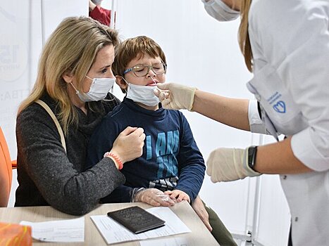 Родители рассказали, как проходят экспресс-тесты на коронавирус в школах Москвы