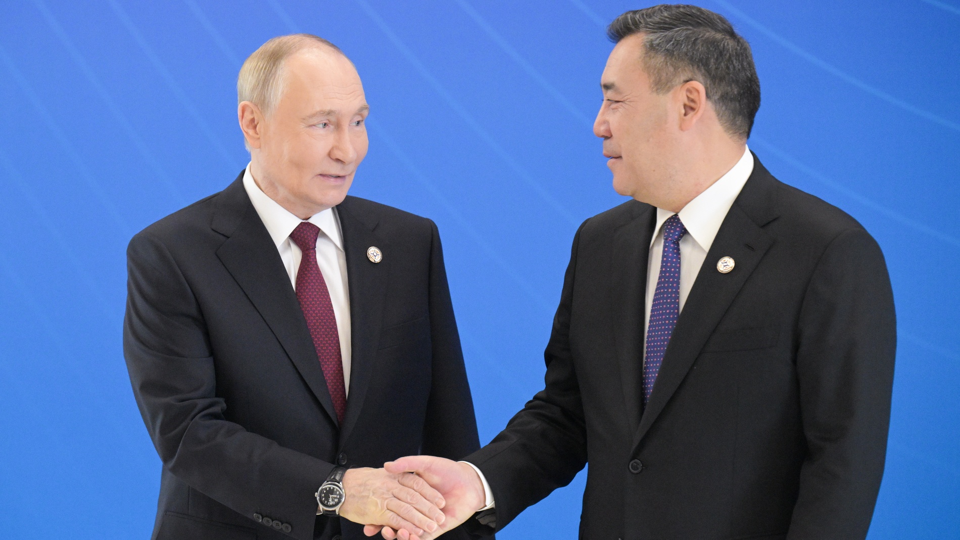 Путин встретился с Жапаровым перед заседанием Высшего евразийского экономсовета