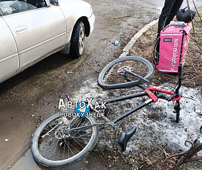 Очевидцы рассказали о ДТП с участием велосипедиста в Новокузнецке