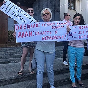 «Шины уже заготовлены»: В Одессе второй день протестуют противники нового губернатора