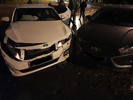 На пр. Кирова в Самаре столкнулись три машины