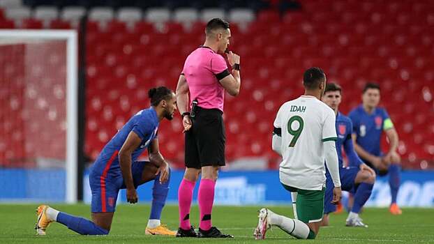 Фанаты освистали вставших на колено игроков Англии и Румынии