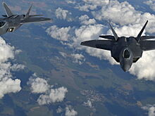 Истребители F-22 и F-35 Raptor назвали «стратегической ошибкой» Пентагона