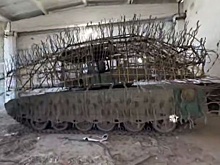 Военкор Сладков снял на видео российский танк под "одуванчиком"