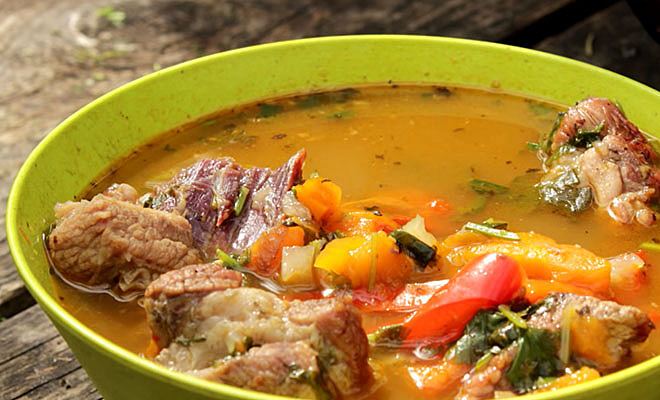 Суп-шашлык: жарим шашлык и кладем в бульон