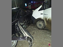 Под Волгоградом в ДТП с «Газелью» пострадали женщина и двое детей