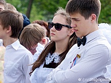 Ритейлеры назвали средние цены на наряды для выпускного