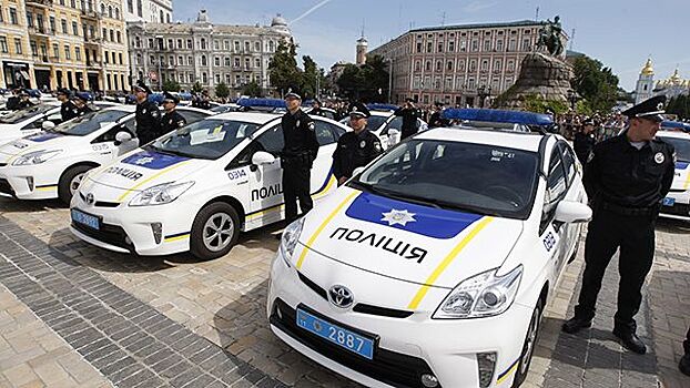 Госдеп закупит спецавтомобили для полиции Украины
