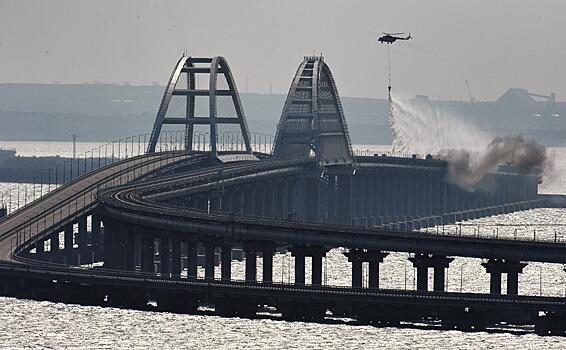 На подъезде к Крымскому мосту образовалась многокилометровая пробка
