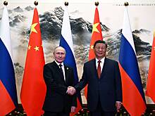 Путин заявил о постоянном контакте с Си Цзиньпином