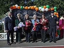 Спикер уральского парламента провела День знаний в своем избирательном округе