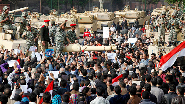 Положат ли действующие власти Египта конец полувековой политической смуте