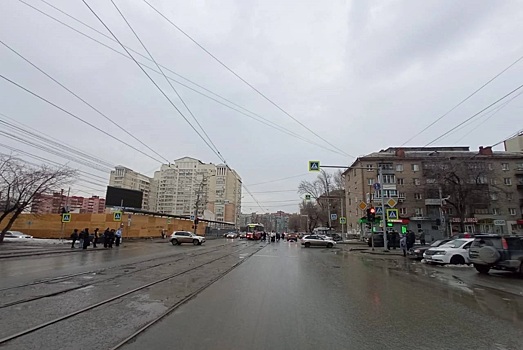 В Новосибирске водитель Geely насмерть сбил пешехода на «зебре»