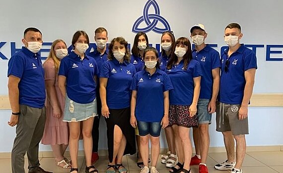 Молодые нефтехимики провели массовую акцию "Я привит — стоп, ковид!"