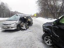 Четверых человек увезли в больницу после аварии на Гусинобродском шоссе