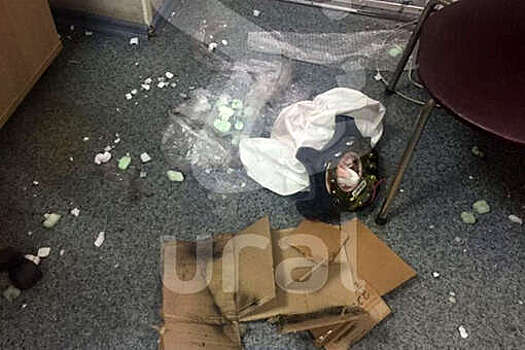 В Кургане автомобильная подушка безопасности взорвалась в отделении "Почты России"