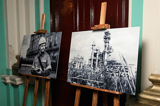 В Петербурге начала работу фотовыставка с портретами работников газовой отрасли