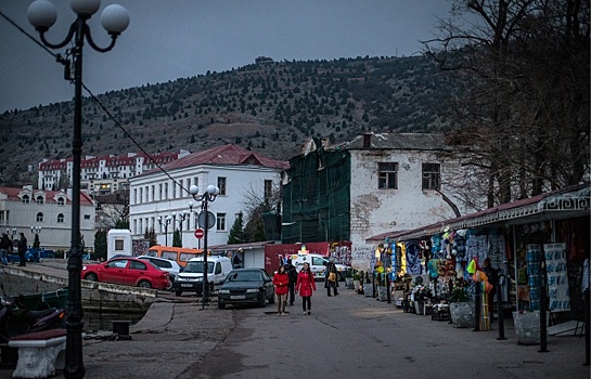 В Крыму решили приостановить прием отдыхающих