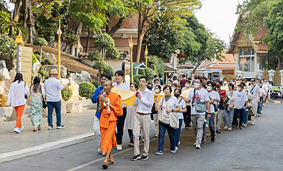 Россиянин погиб при восхождении к храму